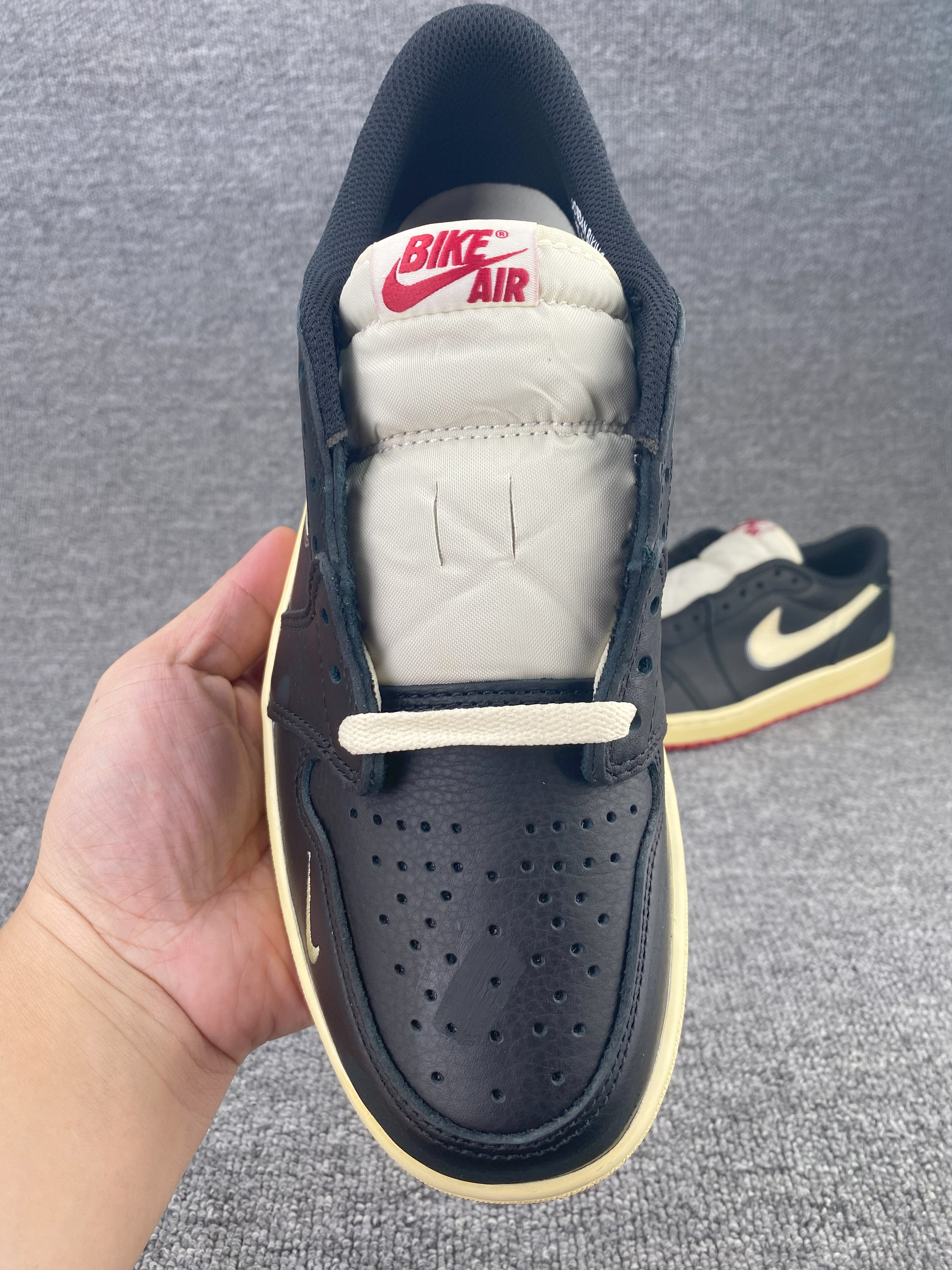 UA Jordan 1 Retro Low OG