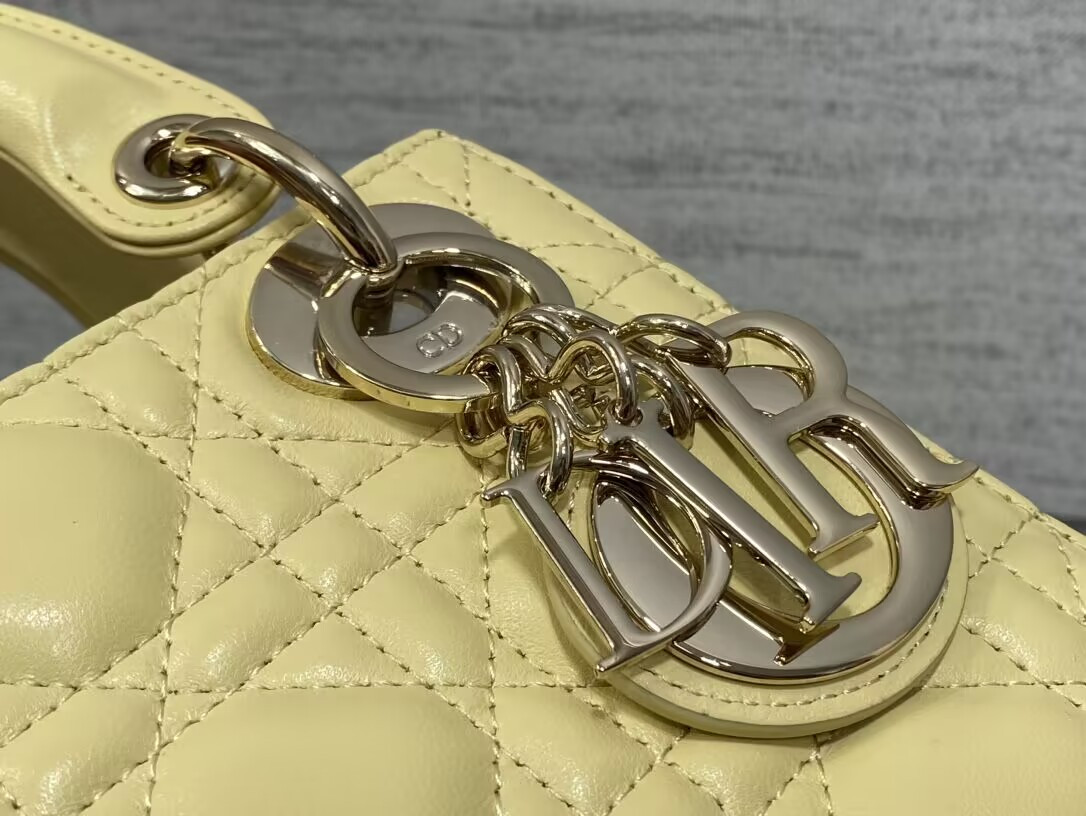 D*or classic lady 17×7×15cm