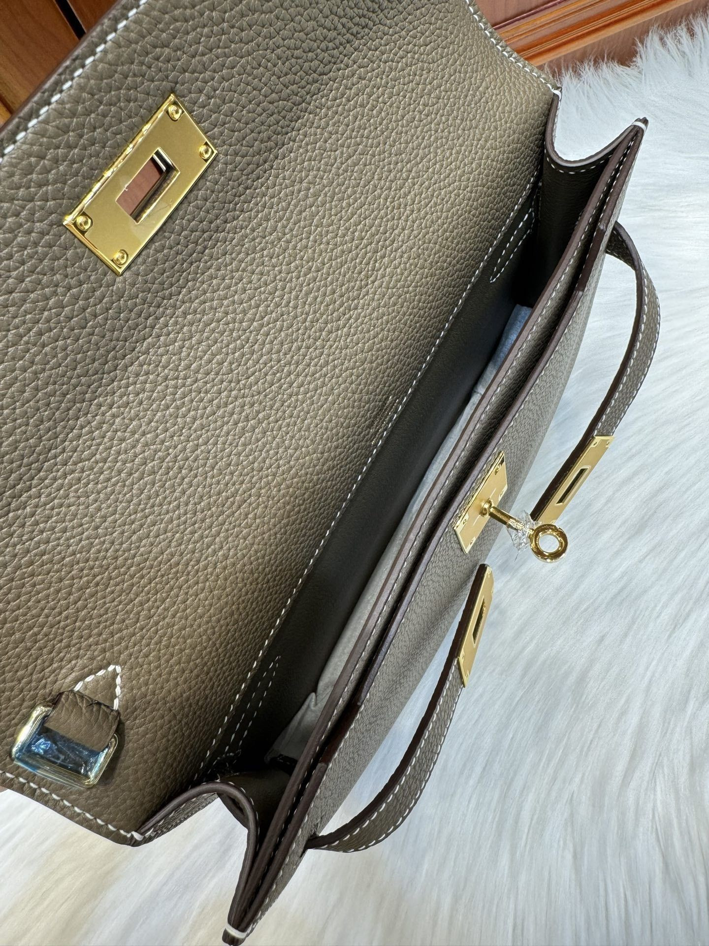 Hermès Kelly Depeches Togo 25cm
