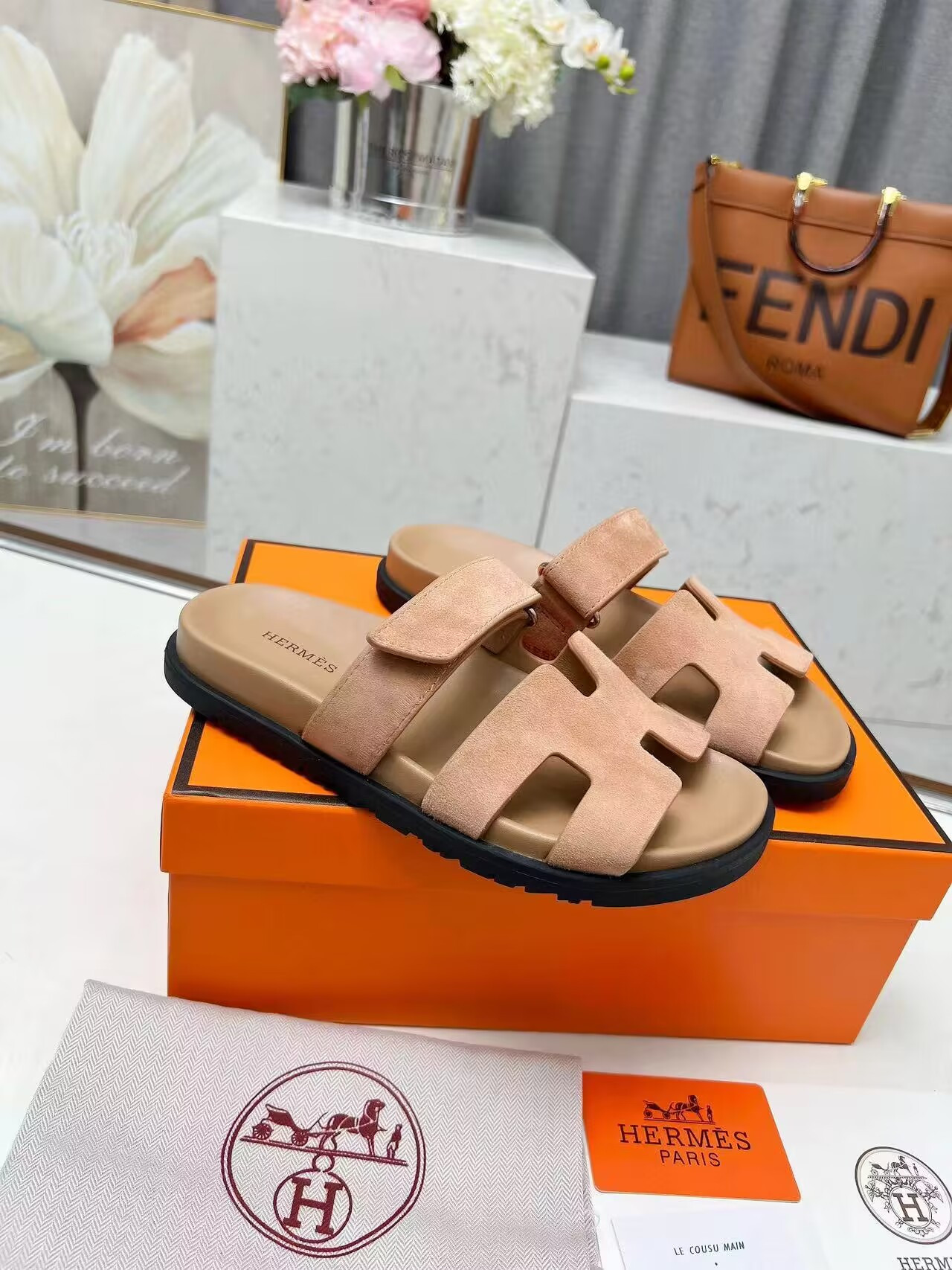 UA Hermès Chypre sandal