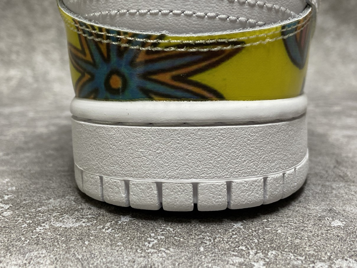 Nike Dunk SB Low De La Soul