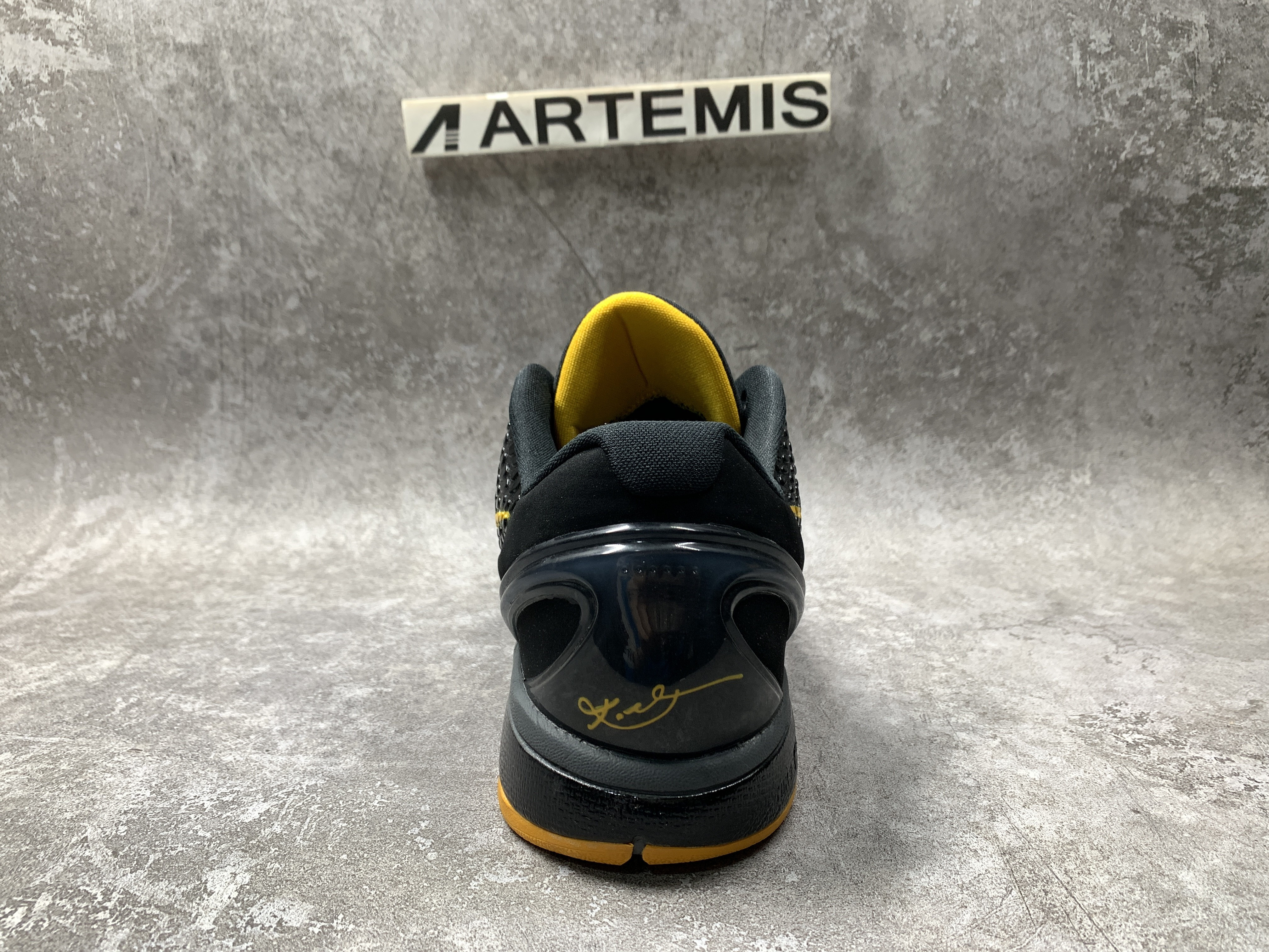 Nike Zoom Kobe 6 Black Del Sol