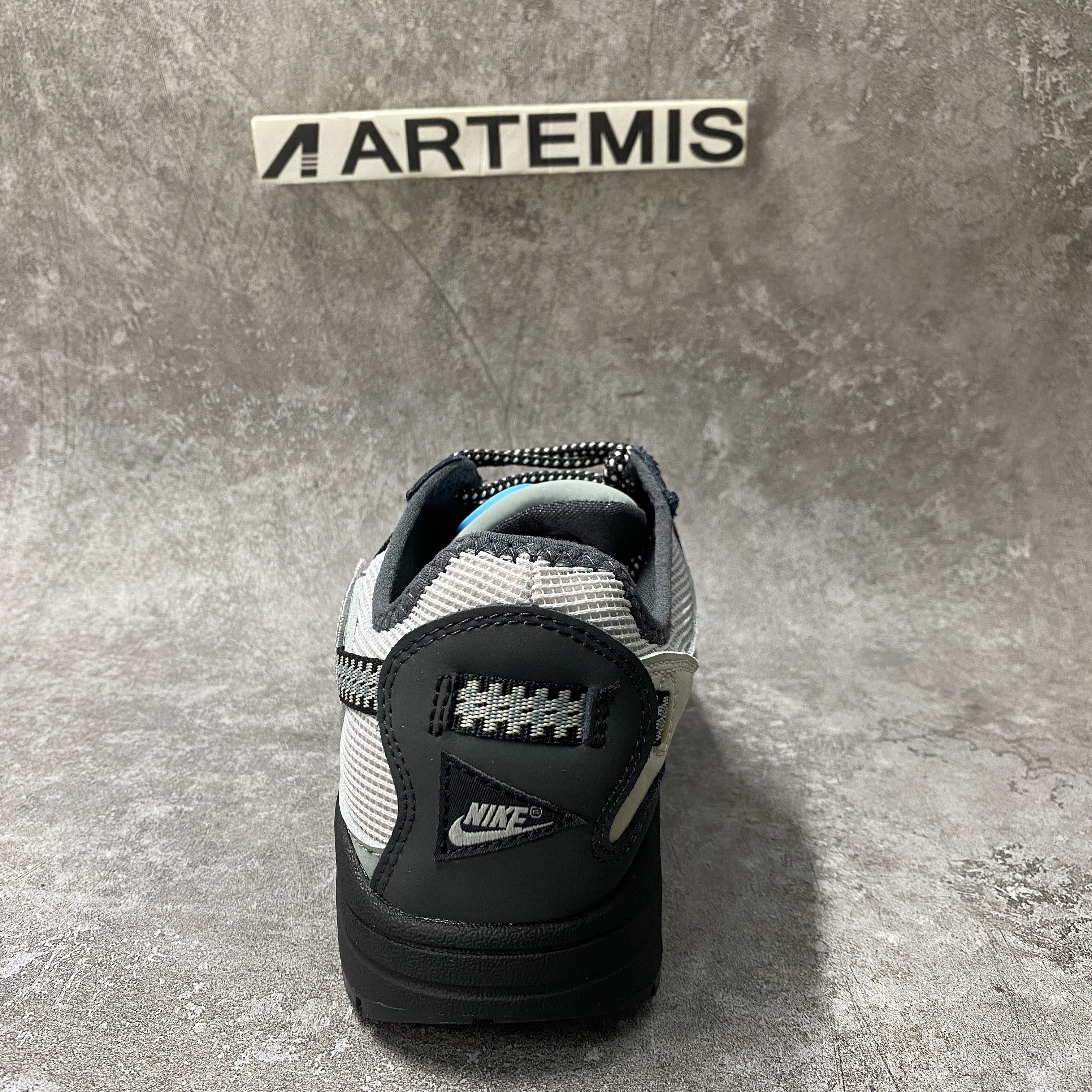 Nike Air Max 1 X Travis Scott Cave Stone