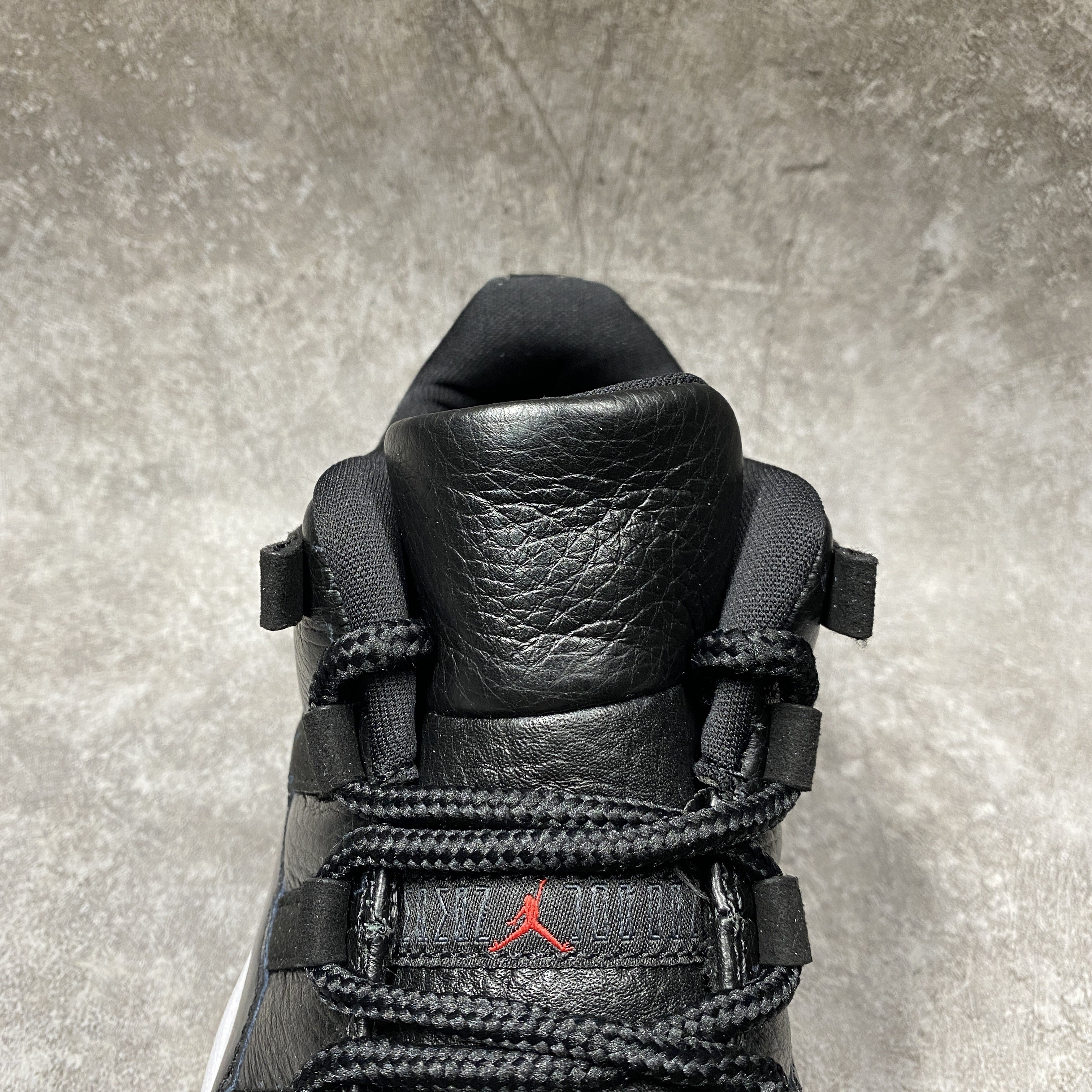 Air Jordan 11 Retro Low 72-10