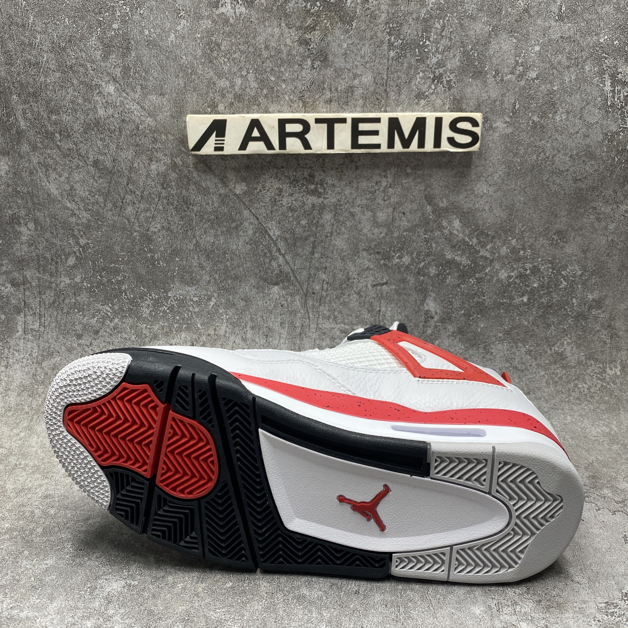 Air Jordan 4 Red Cement