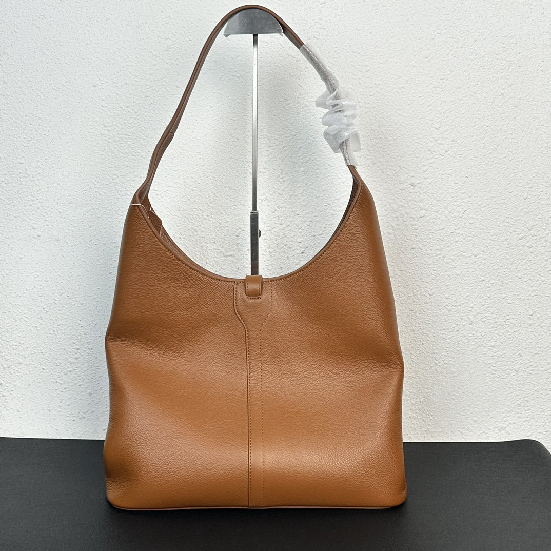 Balenciaga WOMEN