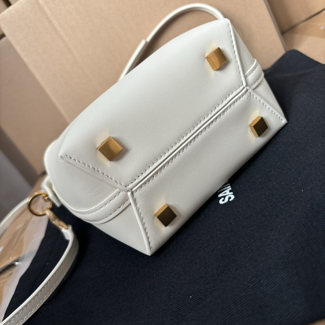 Y*L le 37 mini (shiny leather)  15x13x6cm