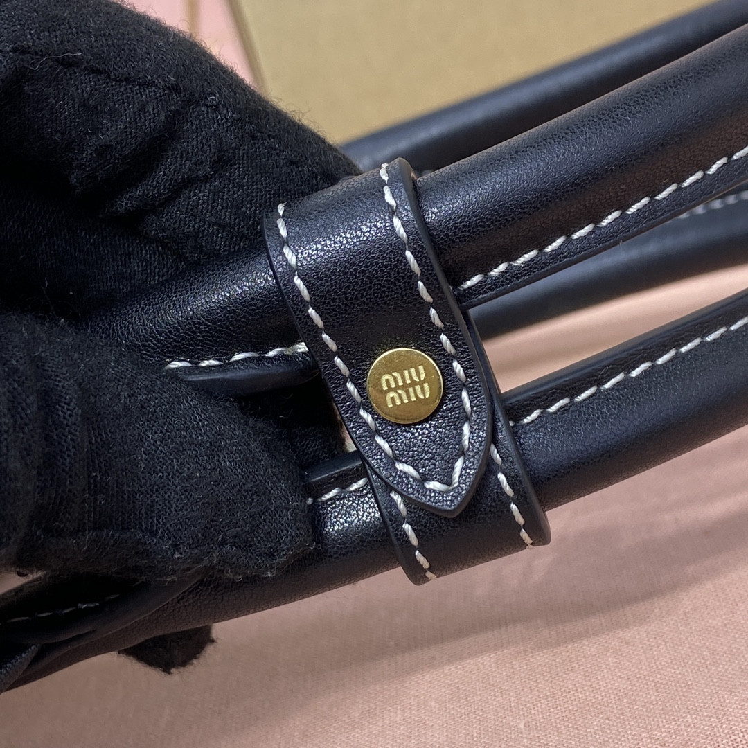 Miu Miu IVY leather bag 23.5x22x12cm