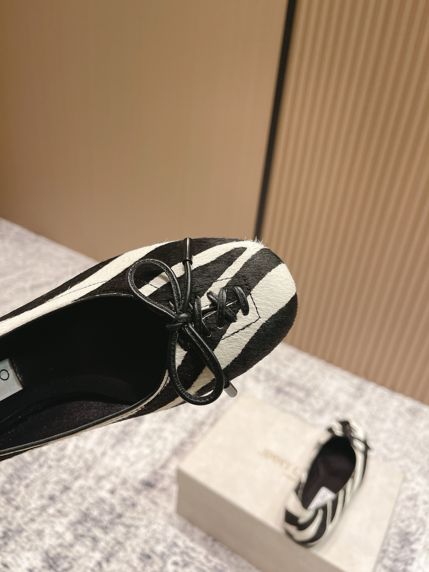 ua Ji*y Ch* scarlett ballerina flats